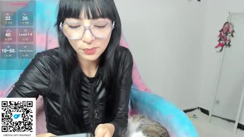 MOON  online show from October 23, 2:06 am