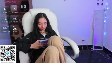 MOON  online show from January 23, 2:55 am