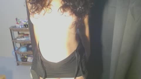 moon online show from January 8, 5:17 pm