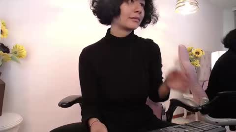 Michelle online show from March 12, 1:40 pm