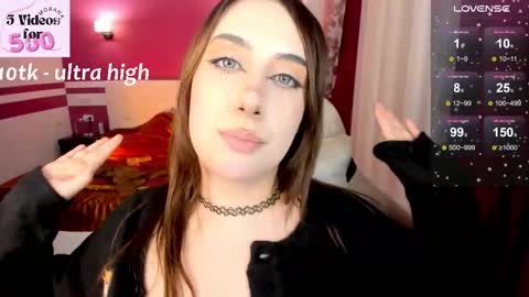 Morana Mayer online show from November 21, 6:43 pm