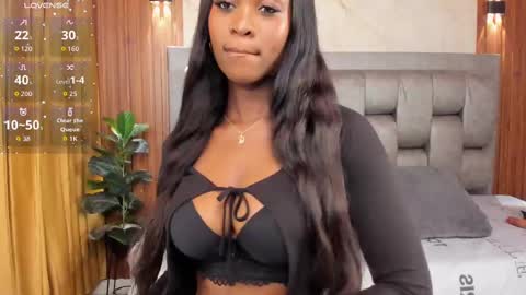 more hott online show from September 19, 7:46 pm