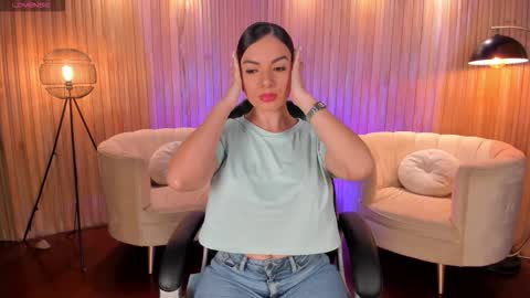 Morgan Hicks online show from October 14, 6:54 pm