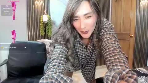 Moriah online show from November 20, 7:37 pm