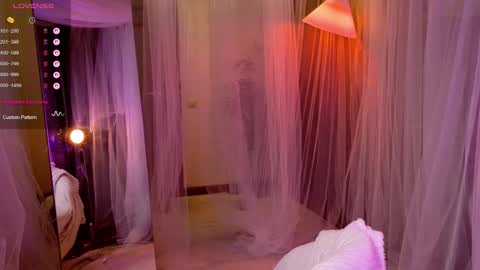 morvelyn online show from November 7, 10:04 pm