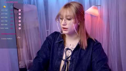 morvelyn online show from November 5, 4:12 pm