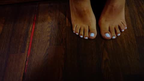 mrs_buttocks online show from February 17, 1:55 pm