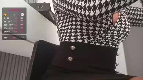 C online show from October 2, 12:21 pm