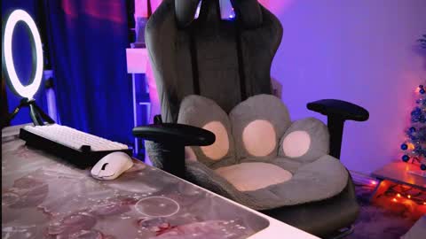 YOUR OWNER online show from January 1, 5:54 am