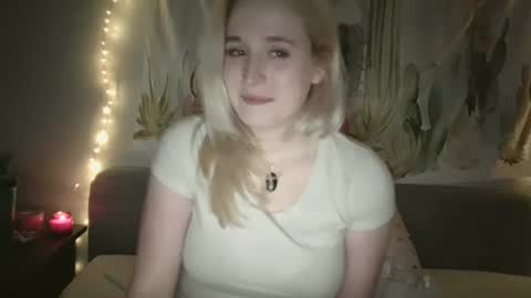 msclairewhatever online show from September 19, 5:39 am