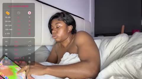 mskitty000 online show from March 6, 1:23 am