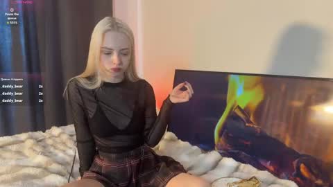 Lisa online show from February 22, 7:53 am