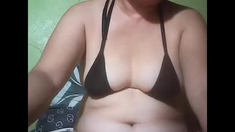 muffy_bunny online show from October 1, 7:35 am