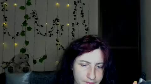 Jeneva online show from April 4, 5:23 pm