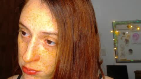     sara      i know you love me xoxox     online show from April 6, 6:25 am