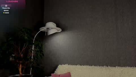 Curly Monique online show from December 2, 7:32 am