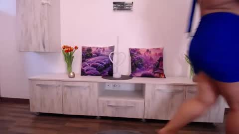 Mya online show from March 1, 9:53 am