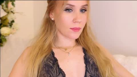 Mya-be Yours P online show from February 27, 10:53 pm