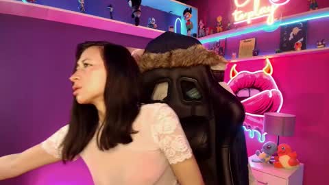 Milly Cute online show from February 12, 4:25 am