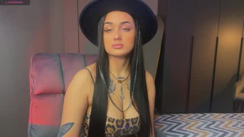 Hecate online show from October 5, 3:00 am