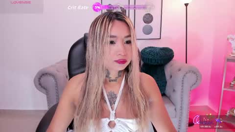 mystic_nova_ online show from March 18, 11:37 am