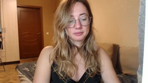 Maya online show from December 16, 4:34 am