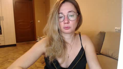 Maya online show from December 22, 8:47 pm