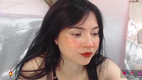 naamah_b online show from February 25, 2:15 pm