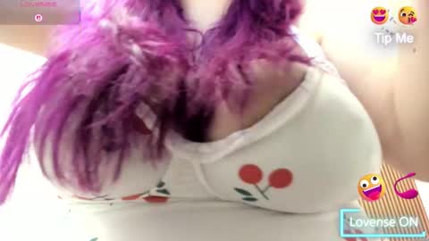 nahomi_1518 online show from December 18, 8:35 pm