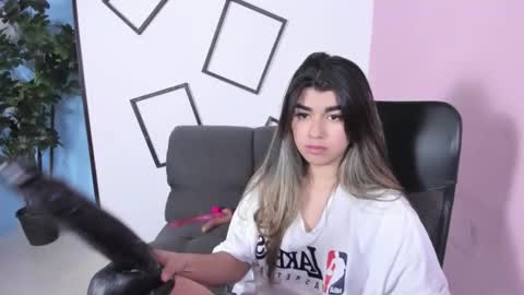 NahomiConnorr online show from March 7, 3:46 am