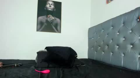 NAJAYLAINDEPENDENT MODEL online show from April 18, 7:58 pm