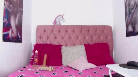 NALAROY online show from November 22, 1:08 am