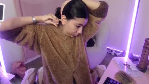 nami_usagi online show from October 2, 1:27 pm