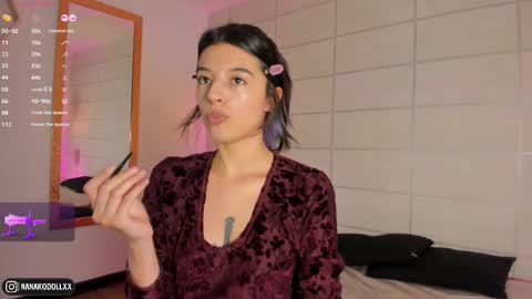 Nana  online show from March 23, 8:04 pm