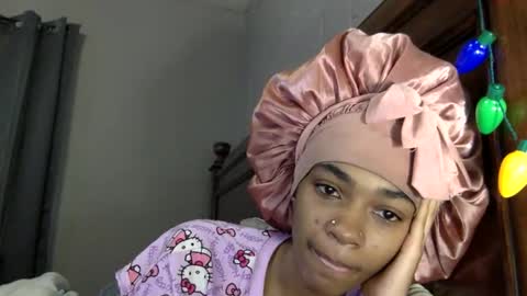 nanaonn online show from February 11, 4:30 pm