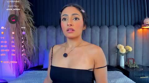 Nanda online show from April 11, 10:13 pm