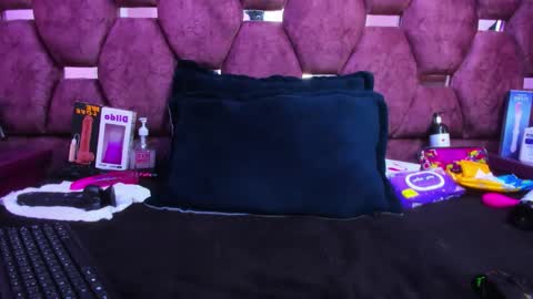 nanis james15 online show from March 27, 4:25 am