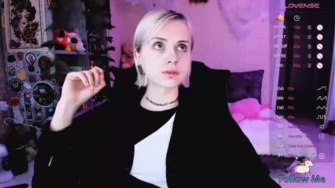 Monday-Friday 12-4 AM and 6-9 AM New York time online show from October 23, 8:09 am