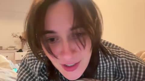 Naomi      online show from June 6, 4:30 am