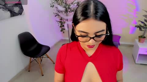 naomi_aniston online show from May 11, 4:04 pm