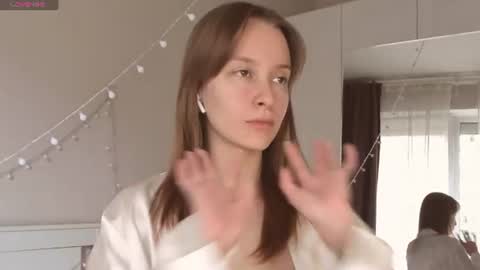 Naomi online show from July 5, 1:39 pm