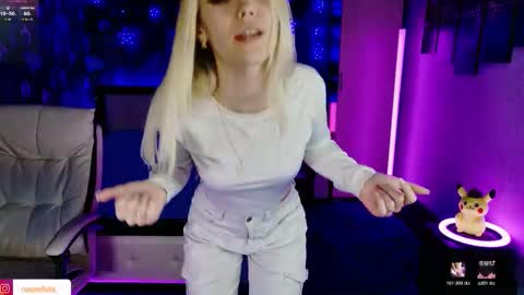 naomihita online show from March 14, 5:14 pm