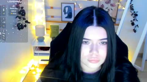 Naomi online show from February 9, 9:39 pm