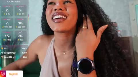 Naomi     online show from March 28, 8:36 am