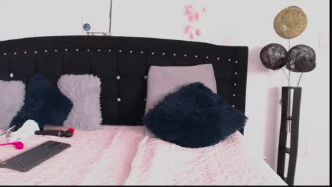 Naomy online show from April 15, 5:13 pm