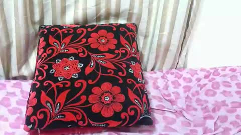 Marie online show from March 5, 8:43 am