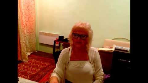 natali online show from April 2, 7:50 am