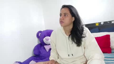 nataliavela online show from March 8, 3:38 pm