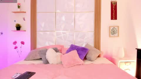       online show from April 20, 9:07 pm