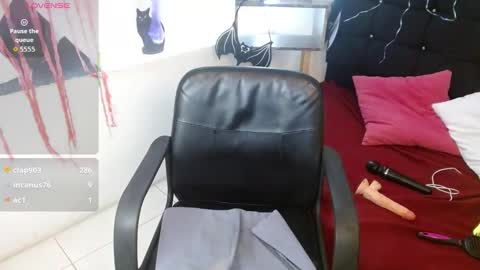 natashadormat online show from October 29, 3:25 pm